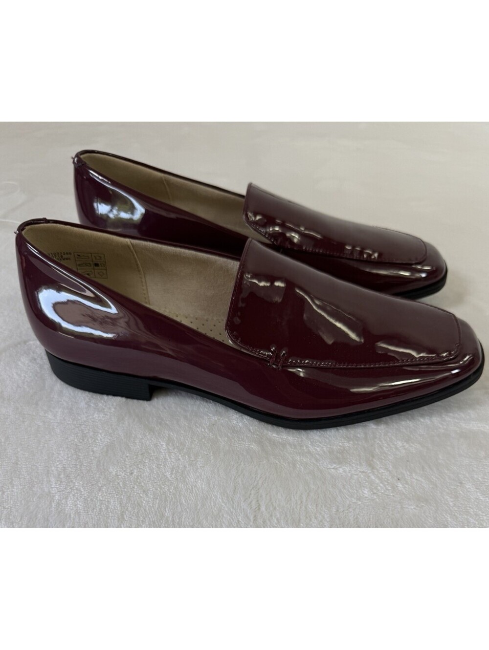 Lands End Classic Patent Leather Loafer 8 Womens Shoes Slip On Burgundy Red